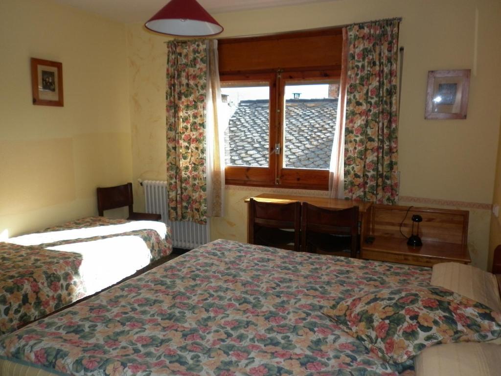 Hotel Fonda Cerdanya Puigcerdà Zimmer foto