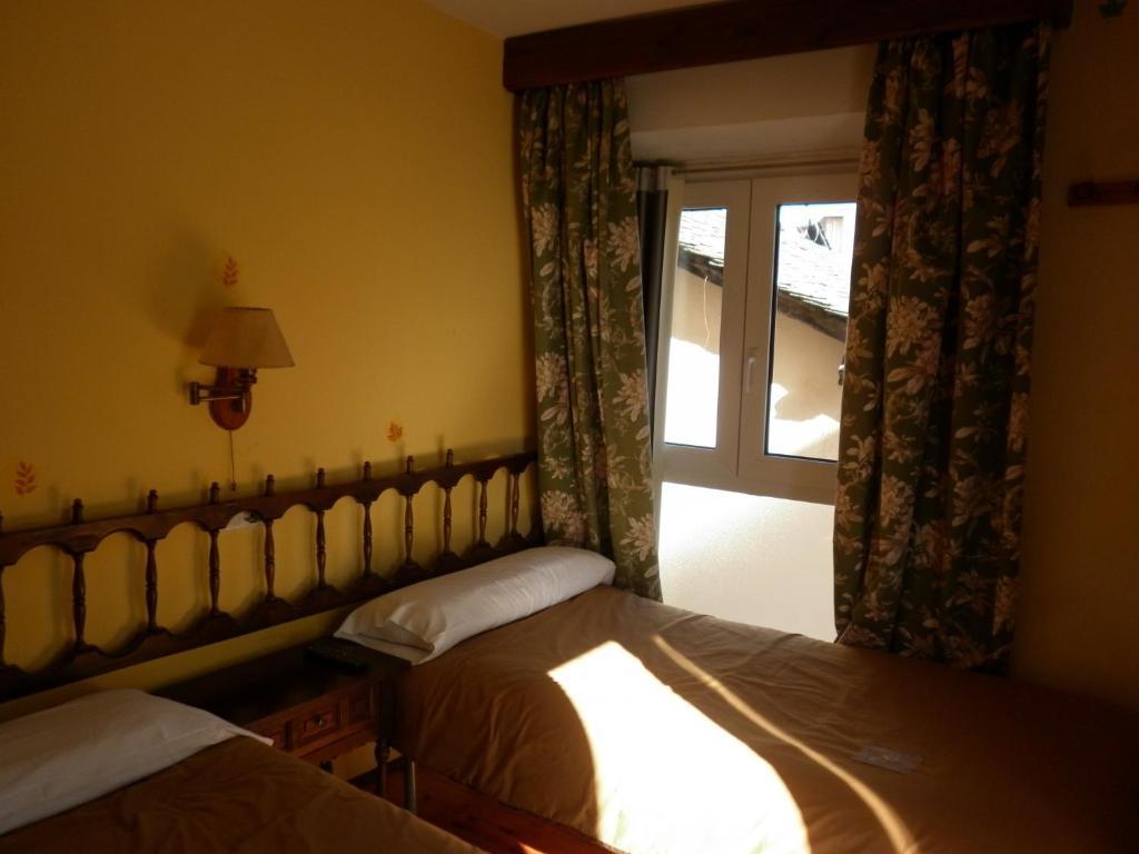 Hotel Fonda Cerdanya Puigcerdà Zimmer foto